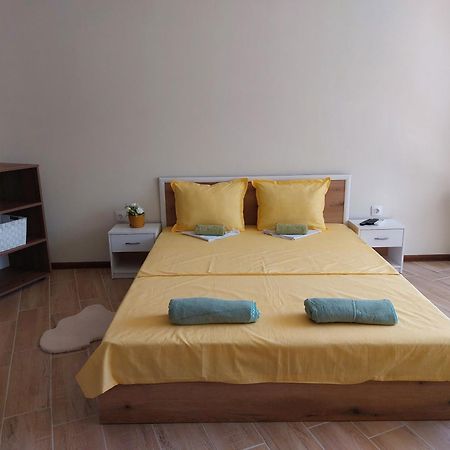 Krimski Apartment - Free Private Parking Varna Exterior foto