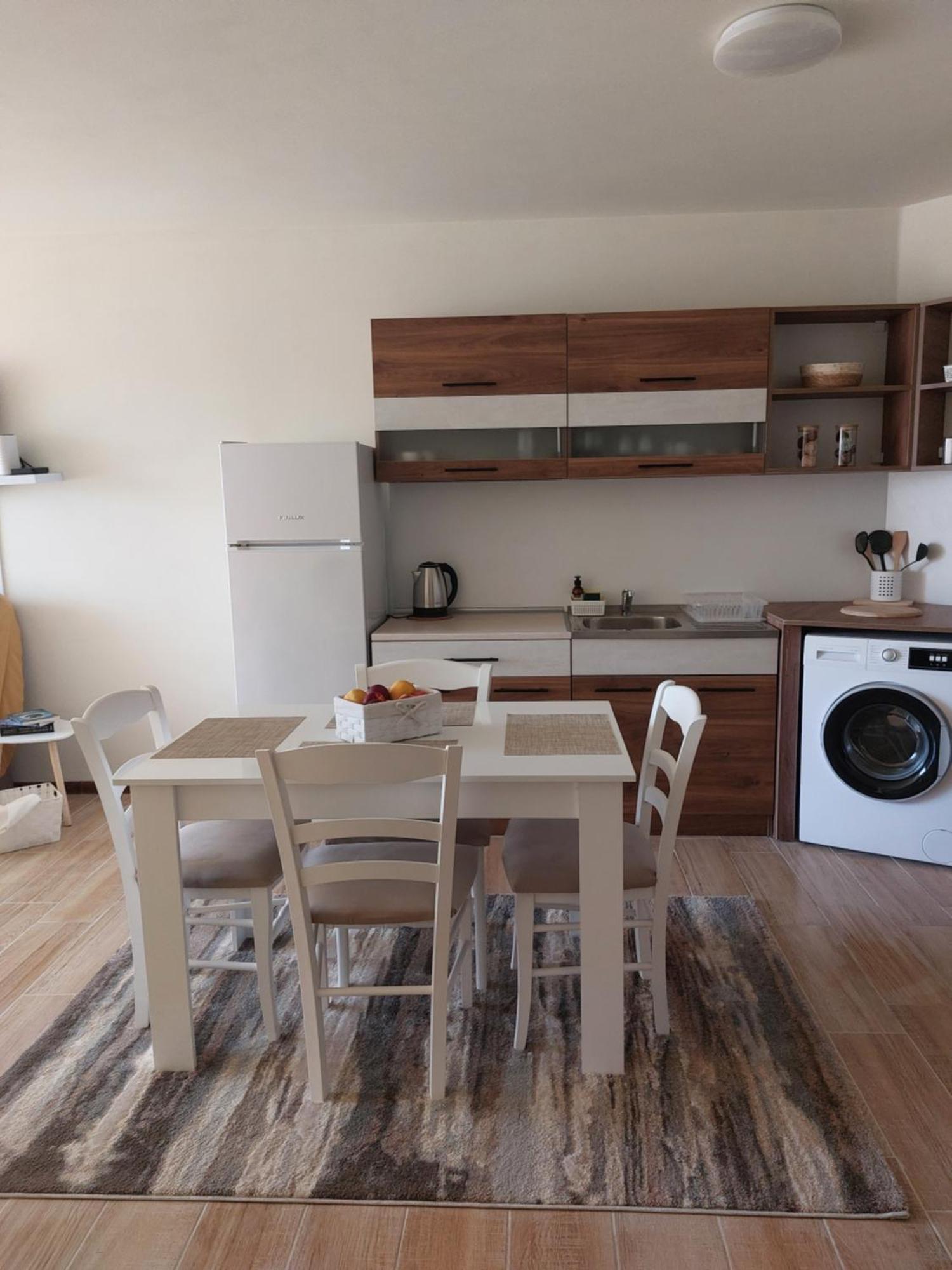 Krimski Apartment - Free Private Parking Varna Exterior foto